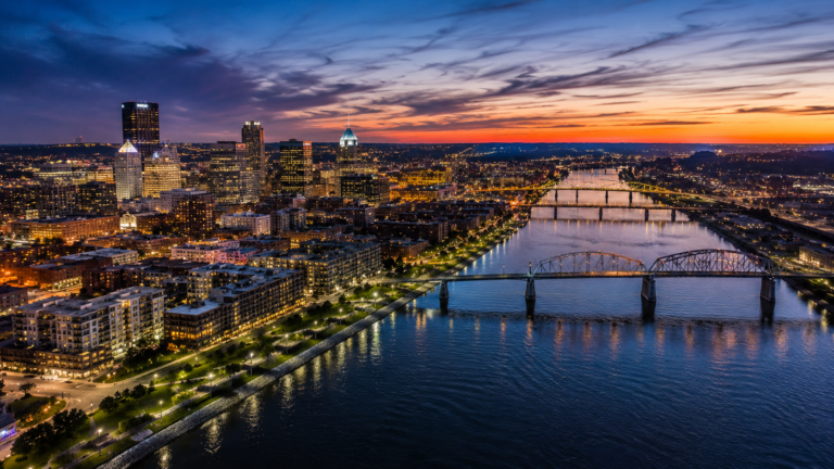 South Side Flats Apartments for Rent in Pittsburgh: A Guide to Nightlife and City Living